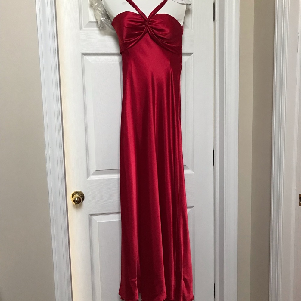 Red Stunning Gown❤️